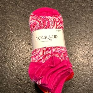 NWT Sock Hub 10 Pack Ladies Ankle Socks